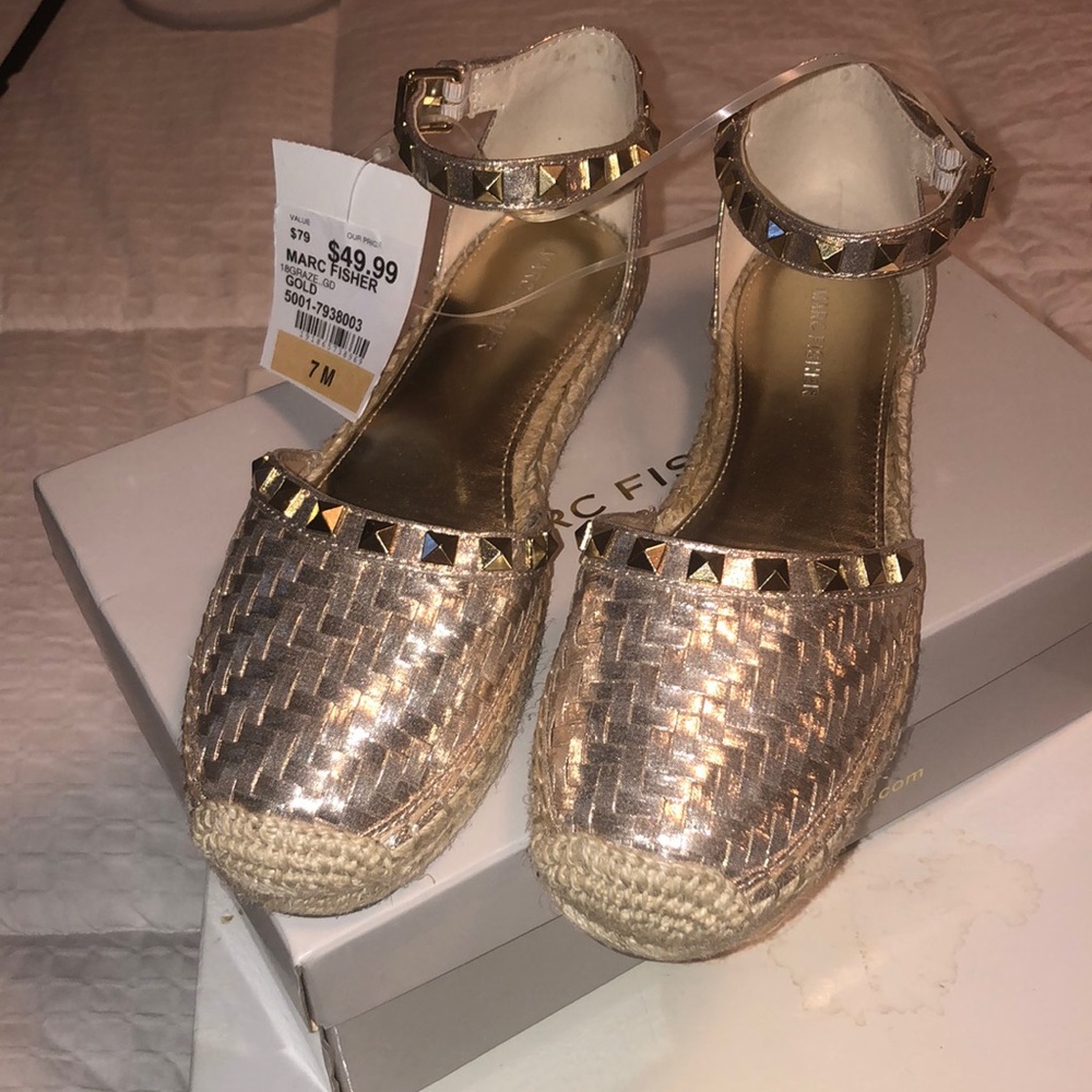 Marc Fisher Gold espadrilles size 7 in box